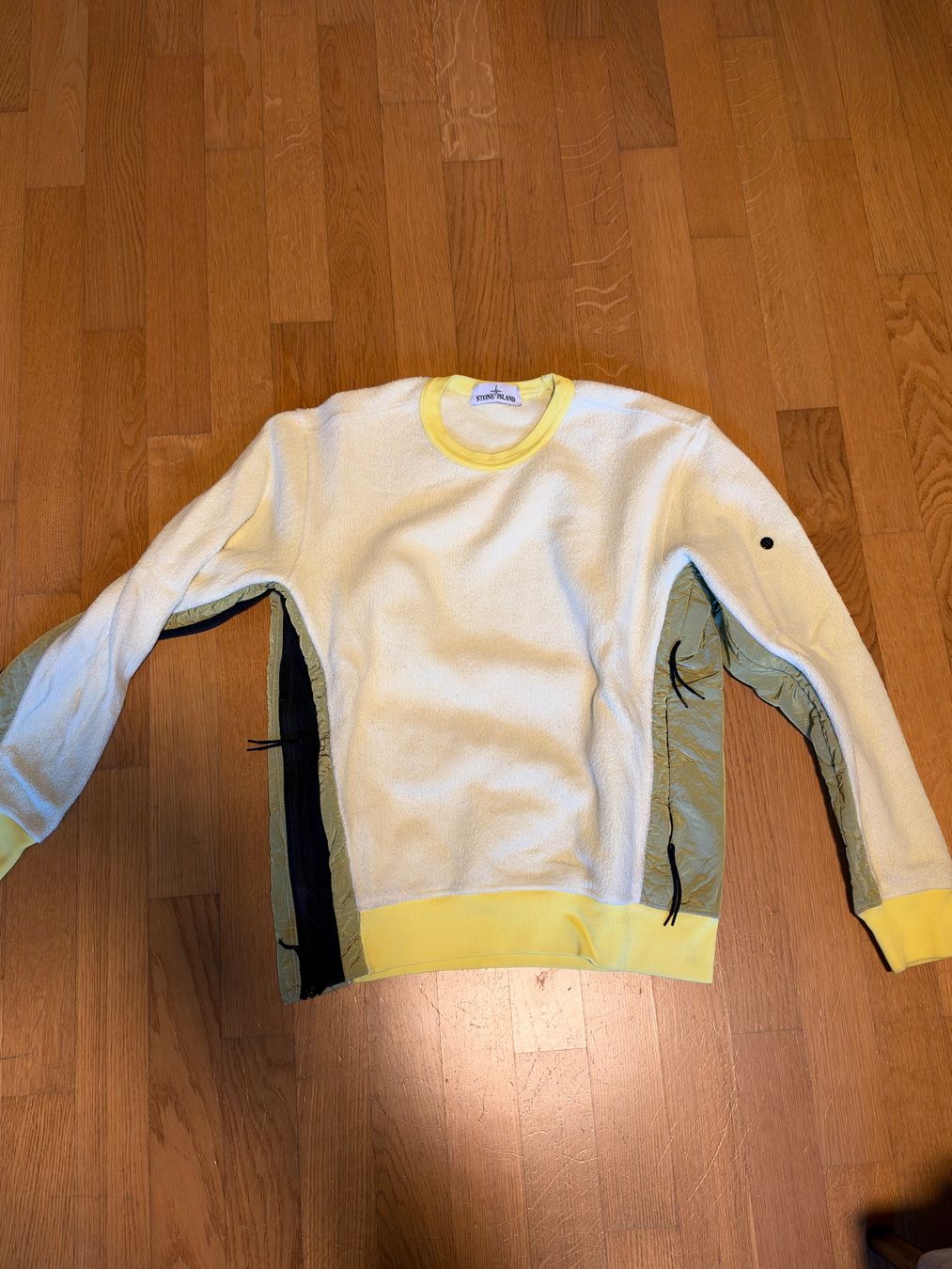 Stone Island Maglioni & Felpe: Stone Island - Pullover mit Taschen - Gr. M – Usato da St. Gallen venduto da jasonx187 2