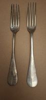 Lot de 2 fourchettes argentées abimées