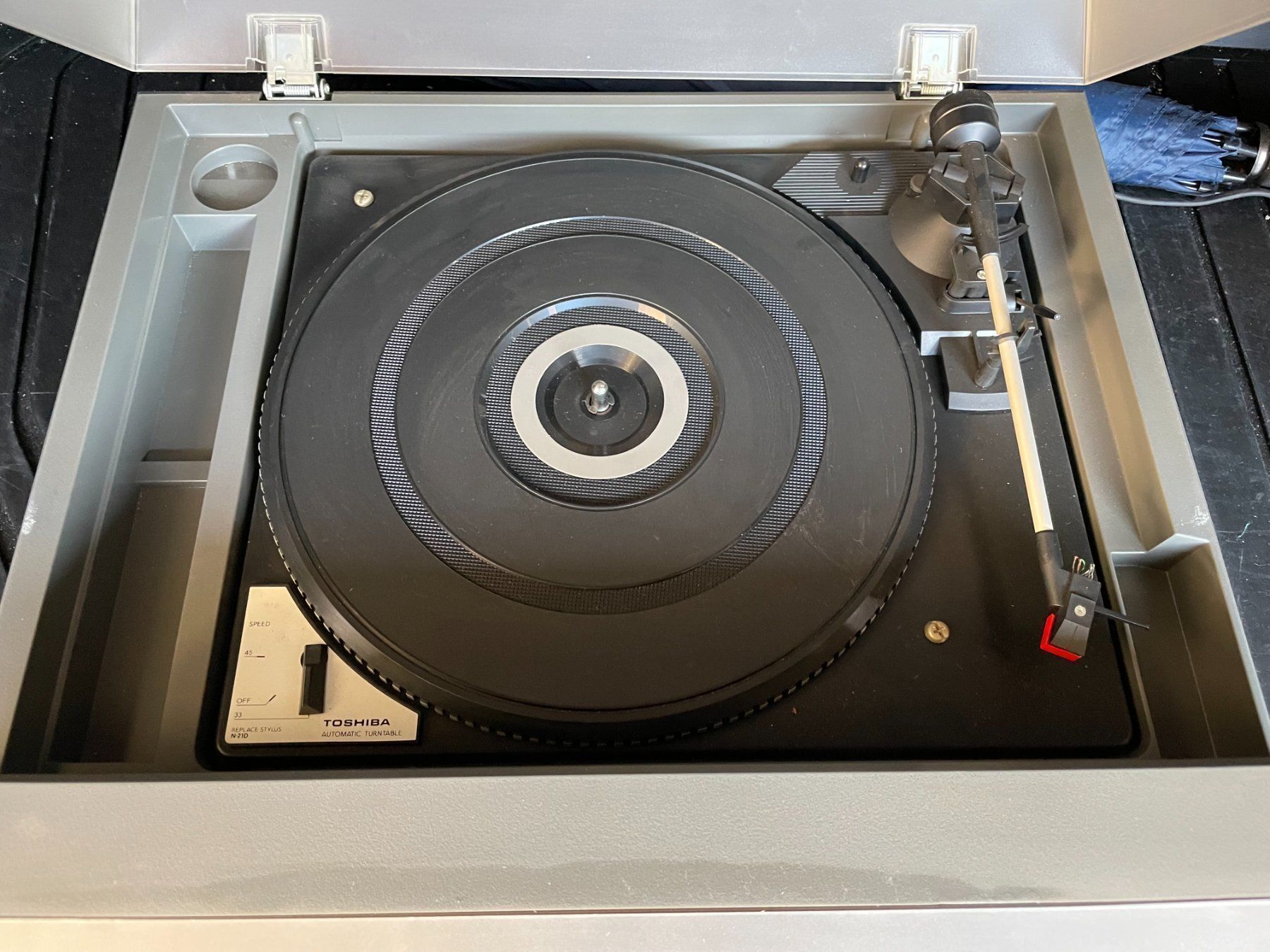 Toshiba Giradischi: Toshiba SM - 200 – Usato da Morbio Inferiore venduto da Ecod 1