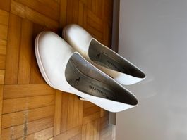 Tamaris. Weisse Pumps, gr 39