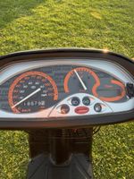 Gepflegter gelber Roller - ideal für den Sommer! ☀️🛵