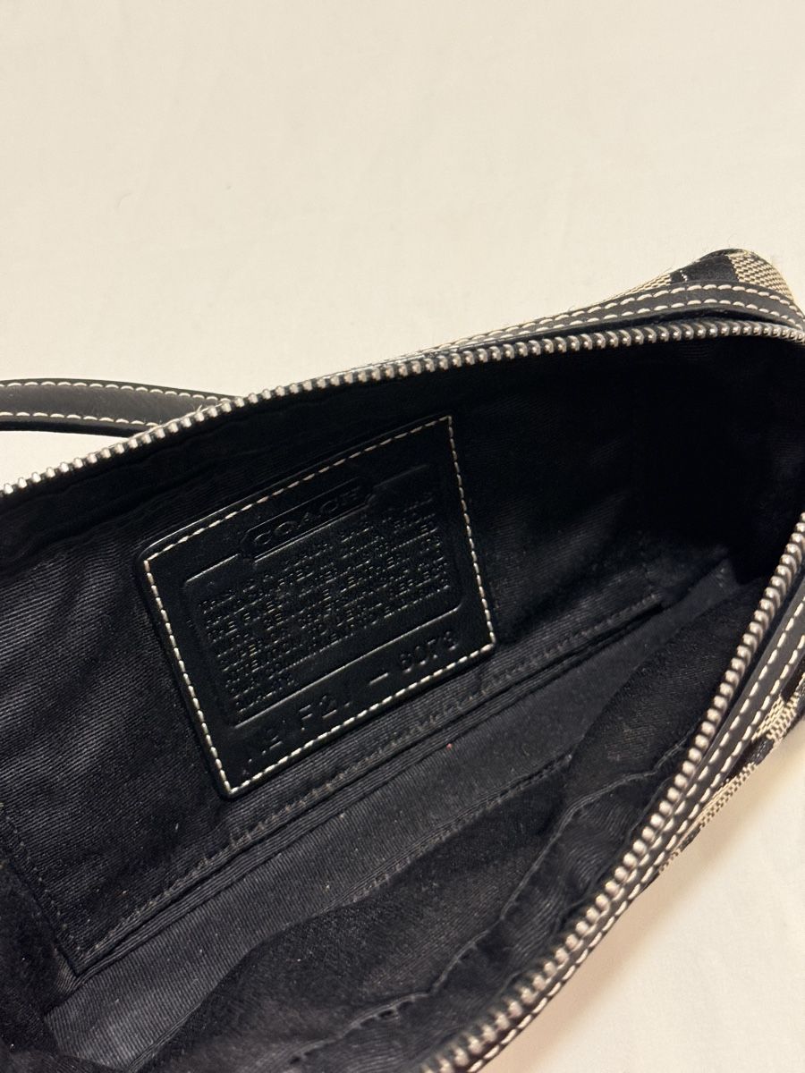 Coach Taschen für Damen: Y2K Coach Mini Camera Bag Crossbody – Gebraucht aus Geneve von DarlingVintage 3