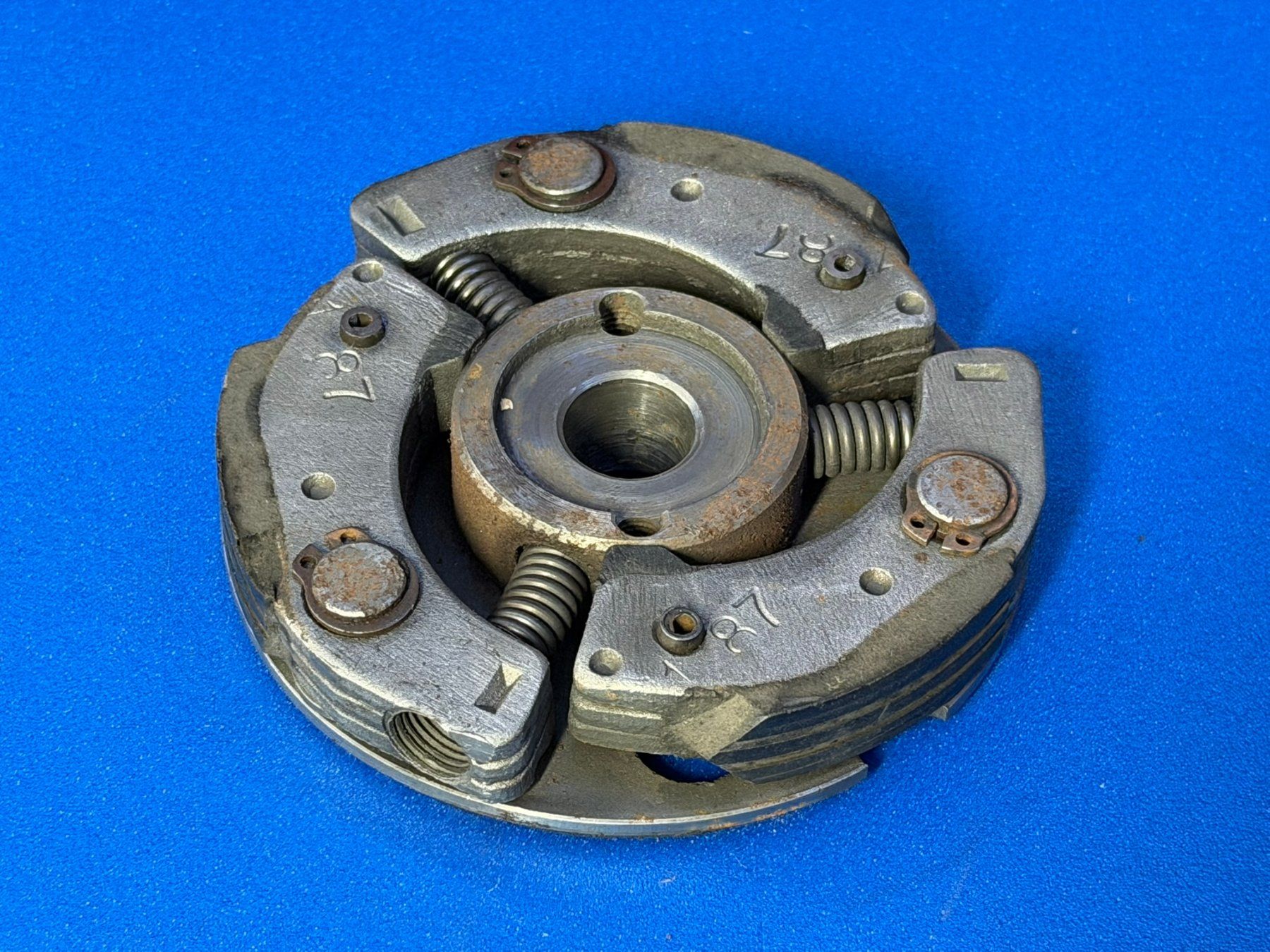Parti ricambio per ciclomotori: Puch E50 Kupplung Surflex original mit langen Belägen – Usato da Bolken venduto da si.x.las