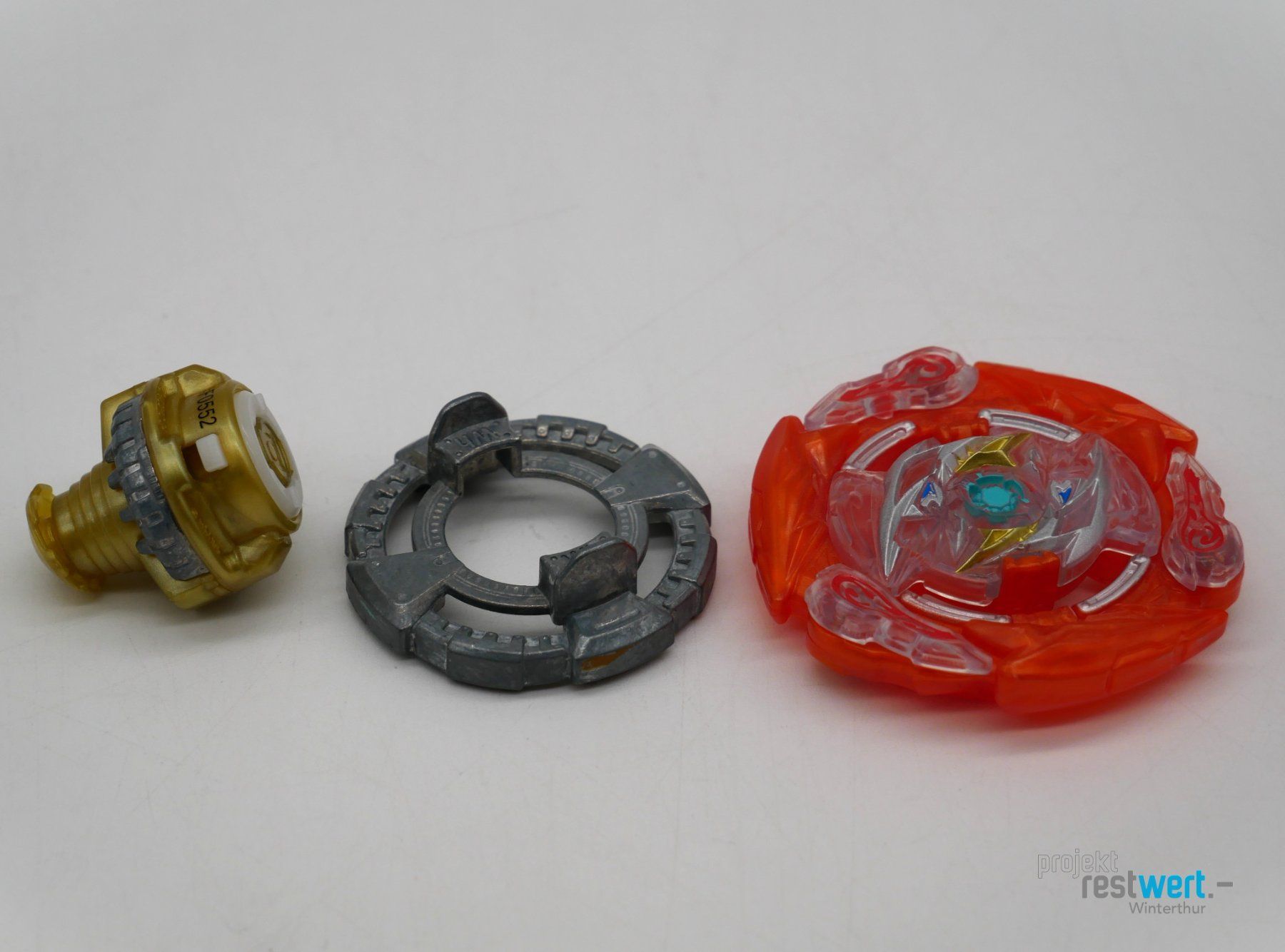 Hasbro Giocattoli: HASBRO Beyblade Glide Roktavor R6 – Usato da Winterthur venduto da Restwert_Winterthur 1