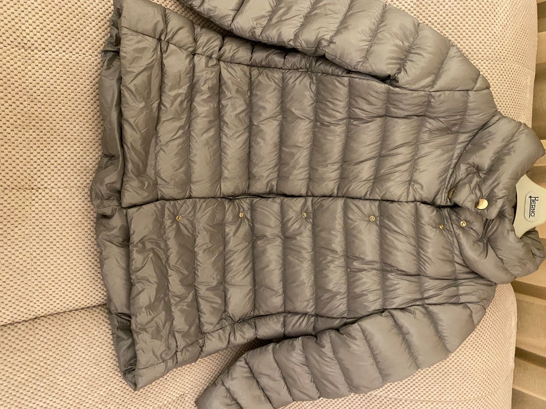 Mäntel: Herno Mantel, neuwertig, NP CHF 595 – Gebraucht aus Vetroz von gun_n8pp 1