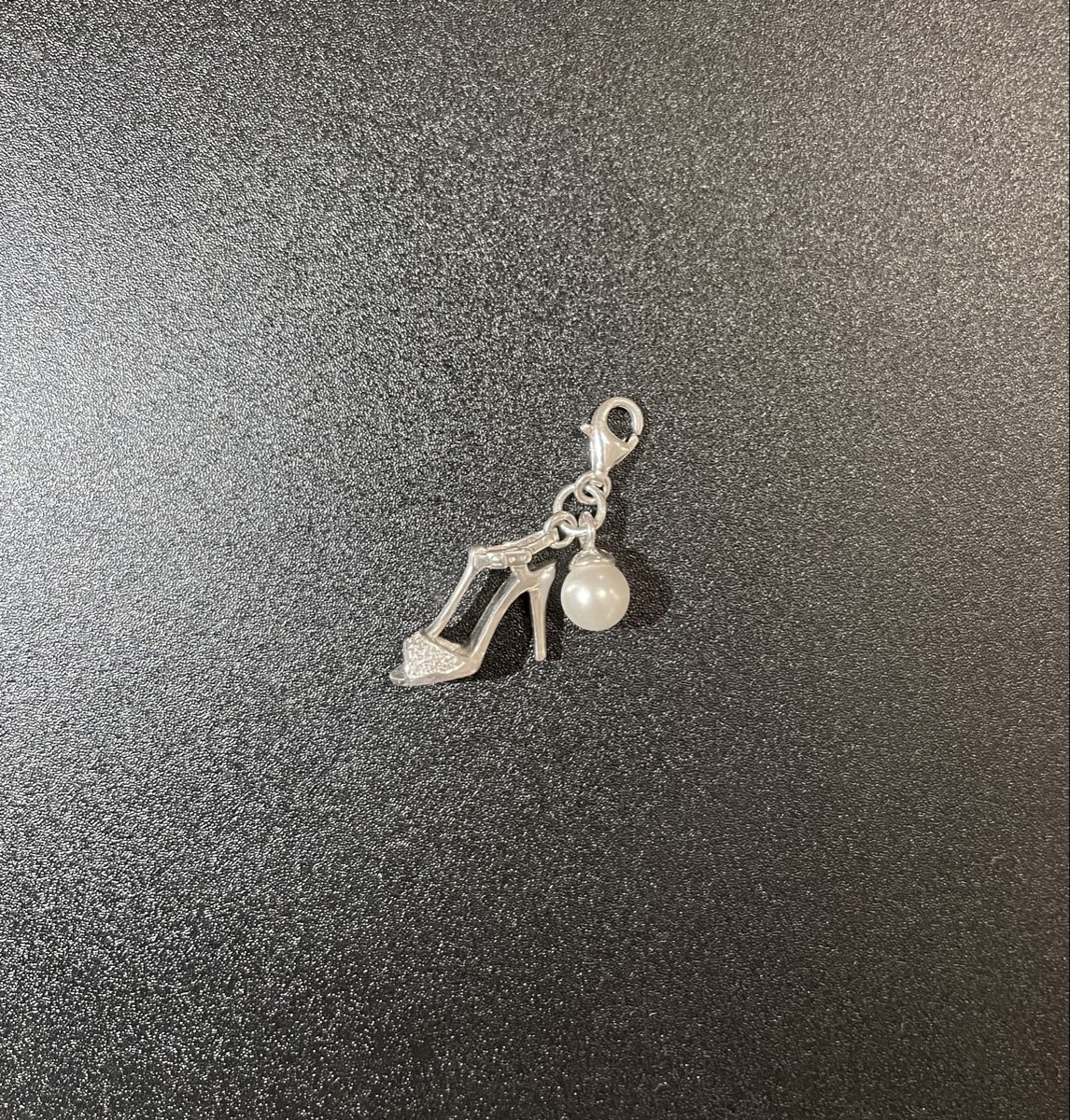 Thomas Sabo Pendentifs: Thomas Sabo Charm High Heel mit Perle – Neuf (Voir description) à Olten par lau_rtx9