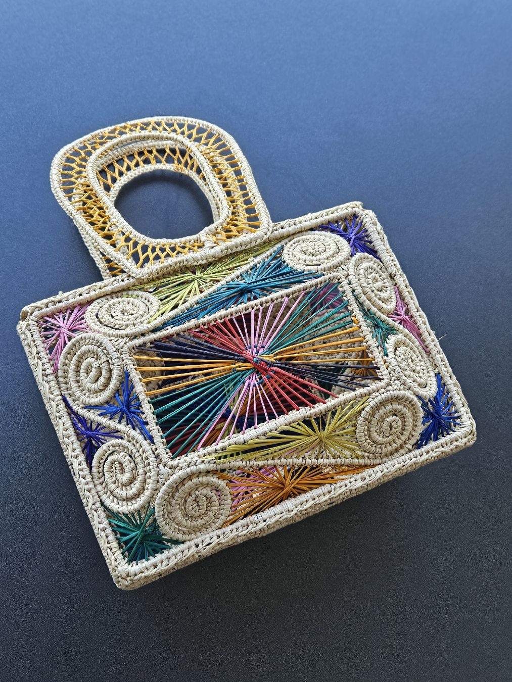 Borse da donna: Sac Bowrain artisanal – Nuovo e nell'imballaggio originale da Genève venduto da nat_f997 1