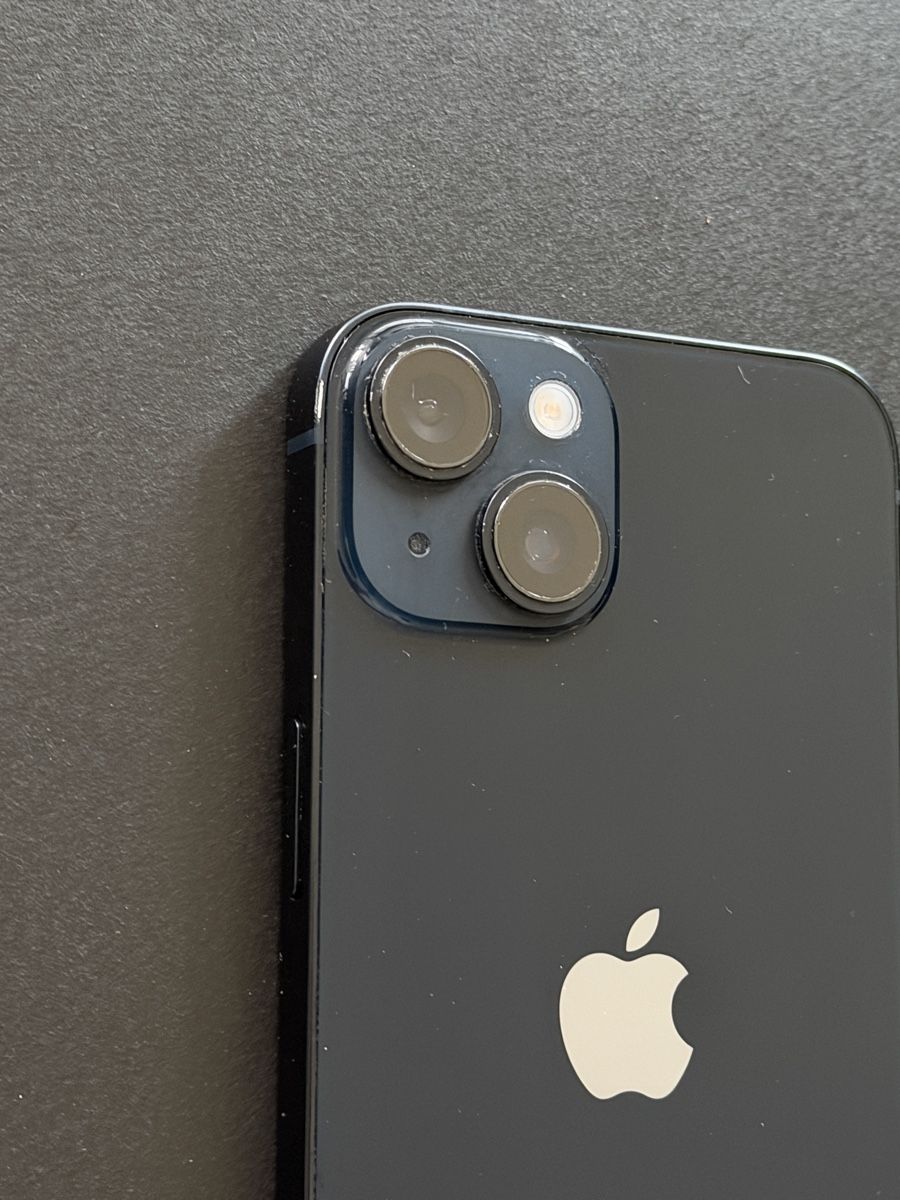 Apple Telefoni cellulari / Smartphones: Iphone 14 midnight blue 256GB – Usato da Zürich venduto da ann_qw2t 2