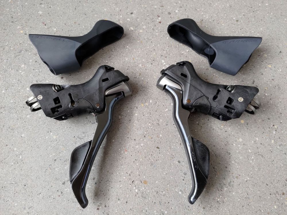 Leviers Shimano Dura-Ace ST-9001 - 2x11 Vitesses - Très Bon état
