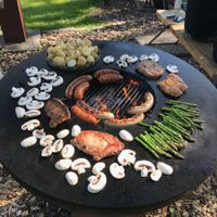 Feuerschale Grill auf Sockel