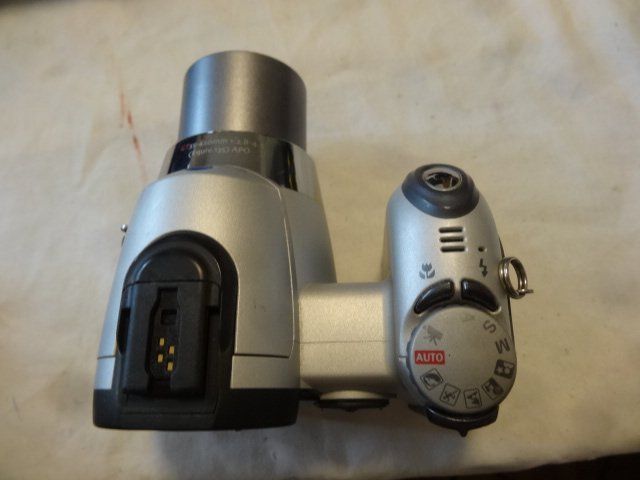 Minolta Fotocamera: KONICA MINOLTA DIMAGE Z 3 DIGITAL KAMERA.LÄÜFT. – Usato da zürich venduto da ahmad01 9