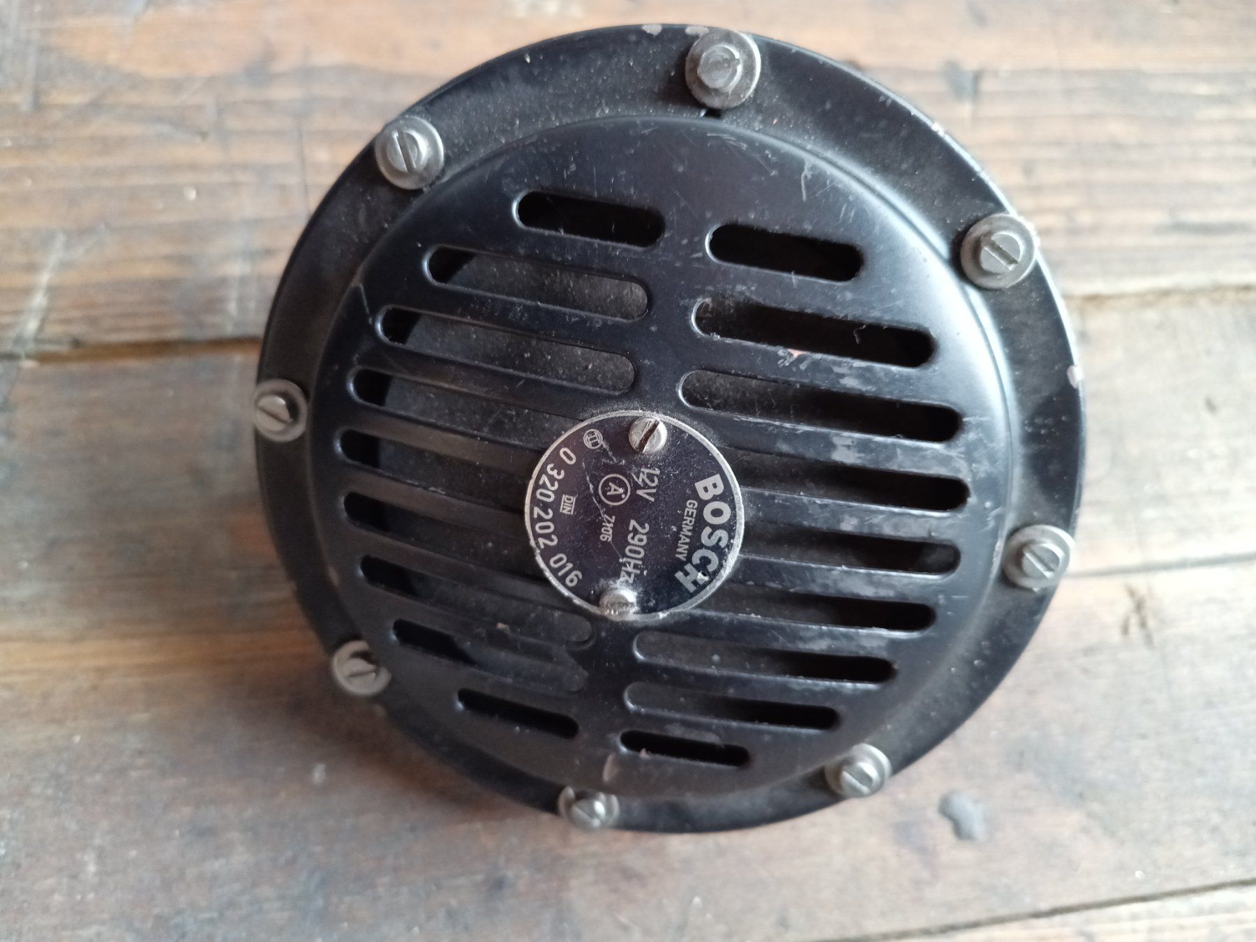 Bosch Tutti pezzi di ricambio auto: Oldtimer Hupe Horn Bosch Mercedes Benz – Usato da Trub venduto da Eneah