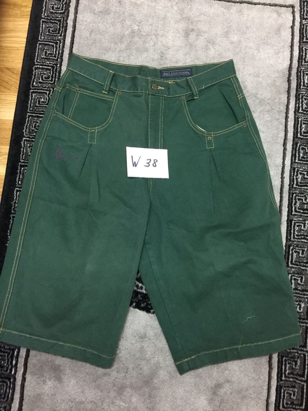 Pantaloni: KARL KANI JEANS SHORTS W38 – Nuovo (secondo la descrizione) da Uster venduto da ERIC7777777 1