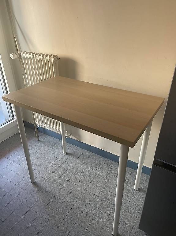 Scrivanie: Table réglable en hauteur -  État comme neuf – Usato da Genève venduto da zin_dq6d