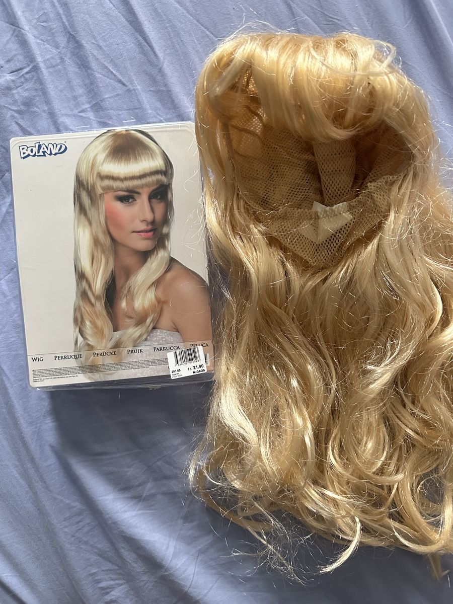Parrucche: Perücke Boland lang blond mit Pony – Usato da Schnottwil venduto da sml_29t8 1