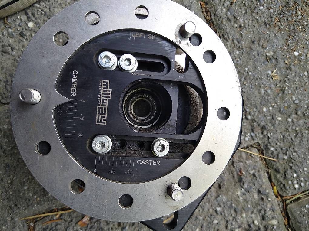 Tutti pezzi di ricambio auto: Bmw e9x Domlager – Usato da Nendeln venduto da Brian216 1