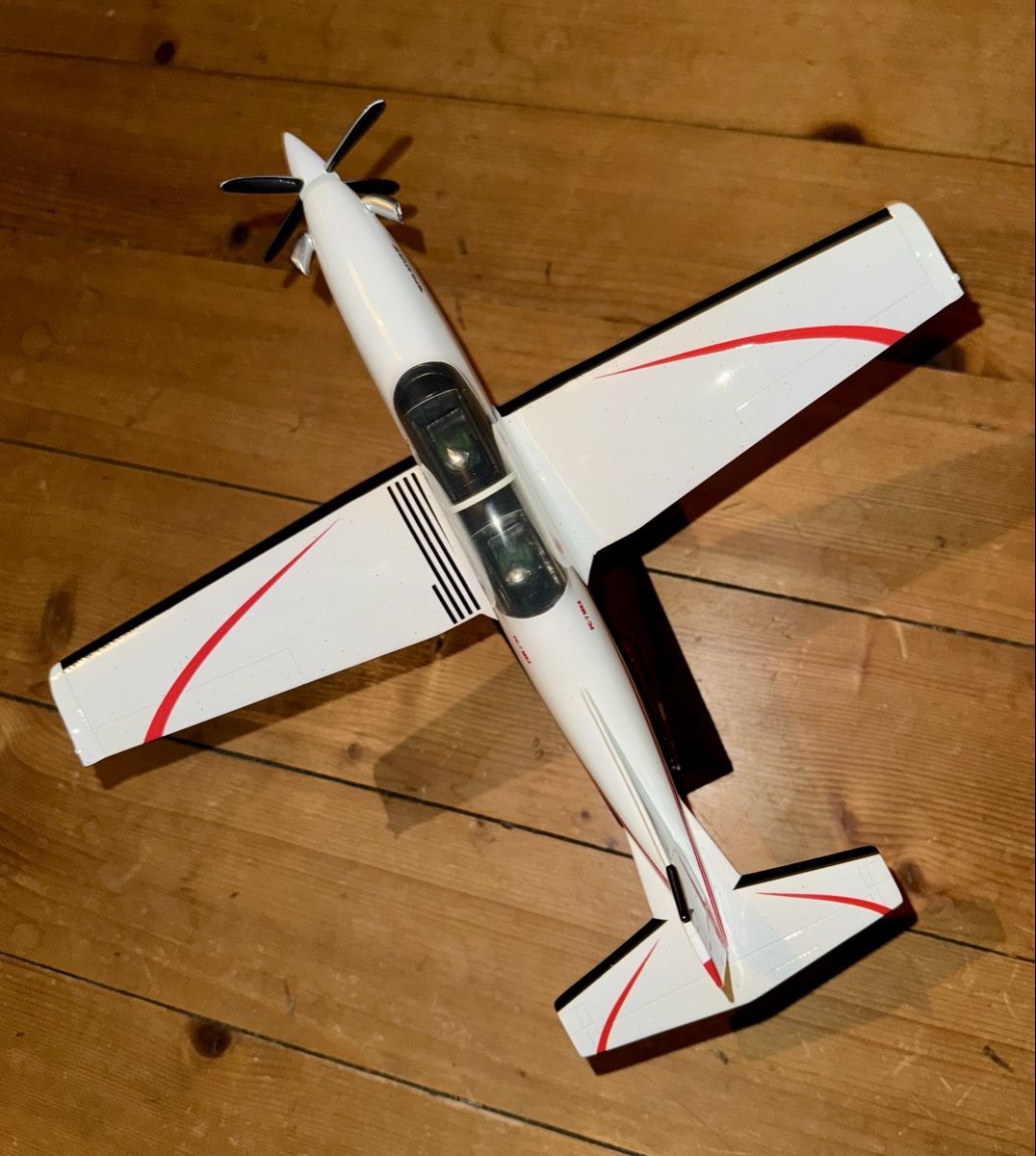 Modellbausätze & Standmodelle: Pilatus PC-7 MKX – Neu und originalverpackt aus Stans von nomoresmokesignals