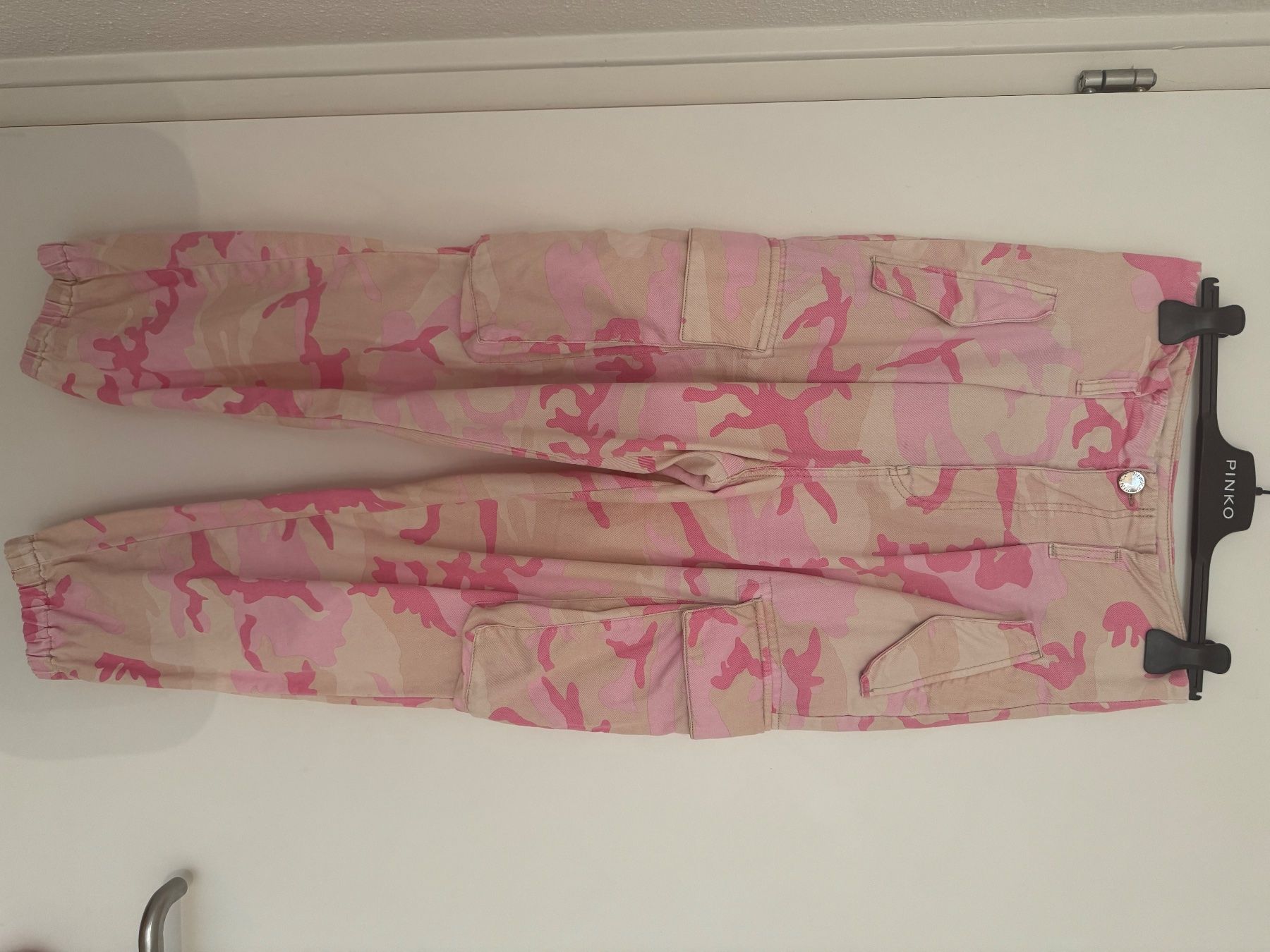 Pinko Pantaloni: Pinko, Cargo Hose, pink Camouflage – Nuovo (secondo la descrizione) da Uster venduto da bfl_qh6j 4