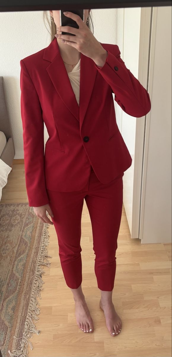 Zara Completi & Tailleur: Roter Zara Anzug – Nuovo (secondo la descrizione) da Wabern venduto da est_jw6s