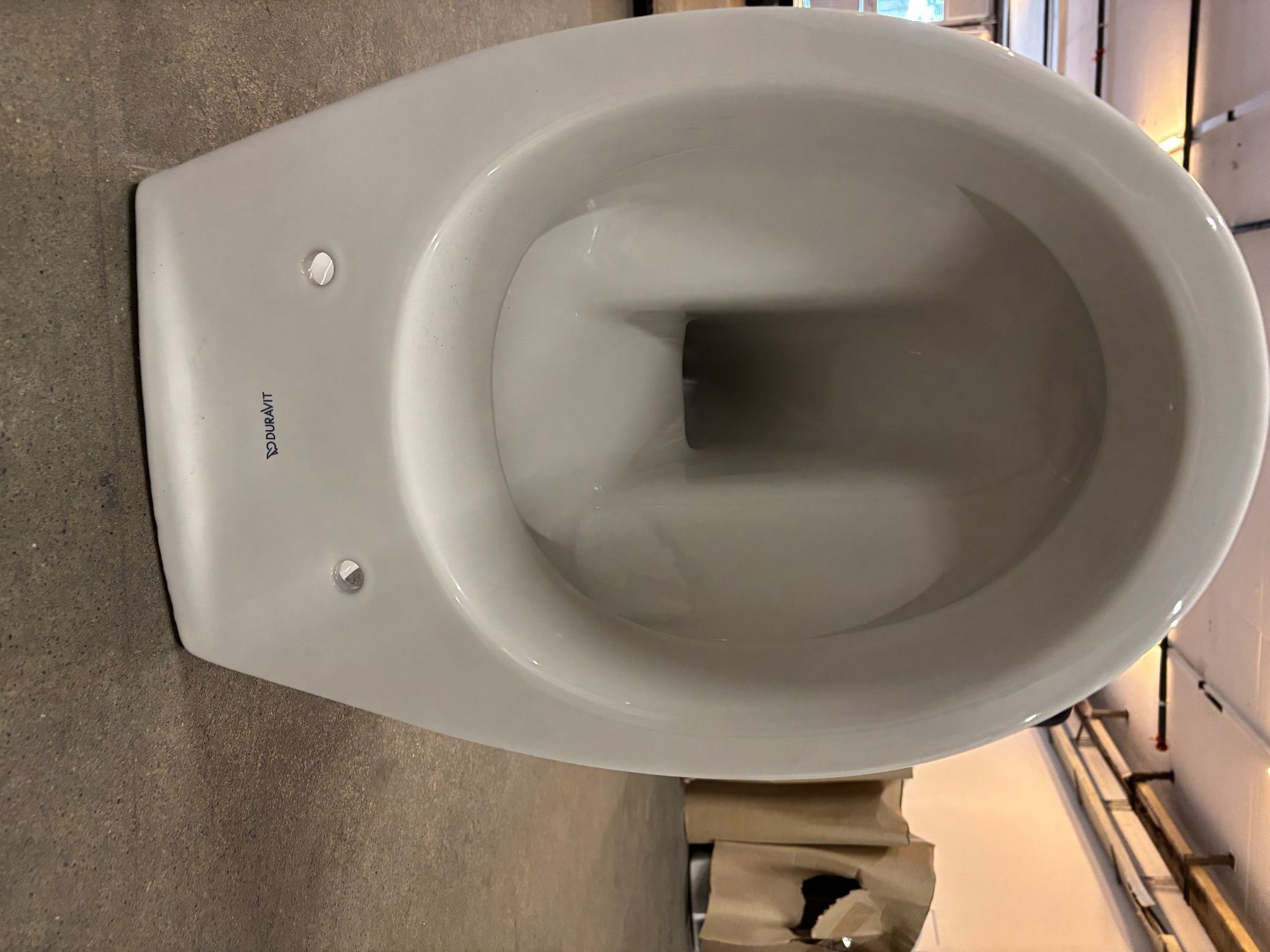 Duravit WC: WC suspendu neuf Duravit Duraplus – Gebraucht aus Montreux von elo_c6bf 1