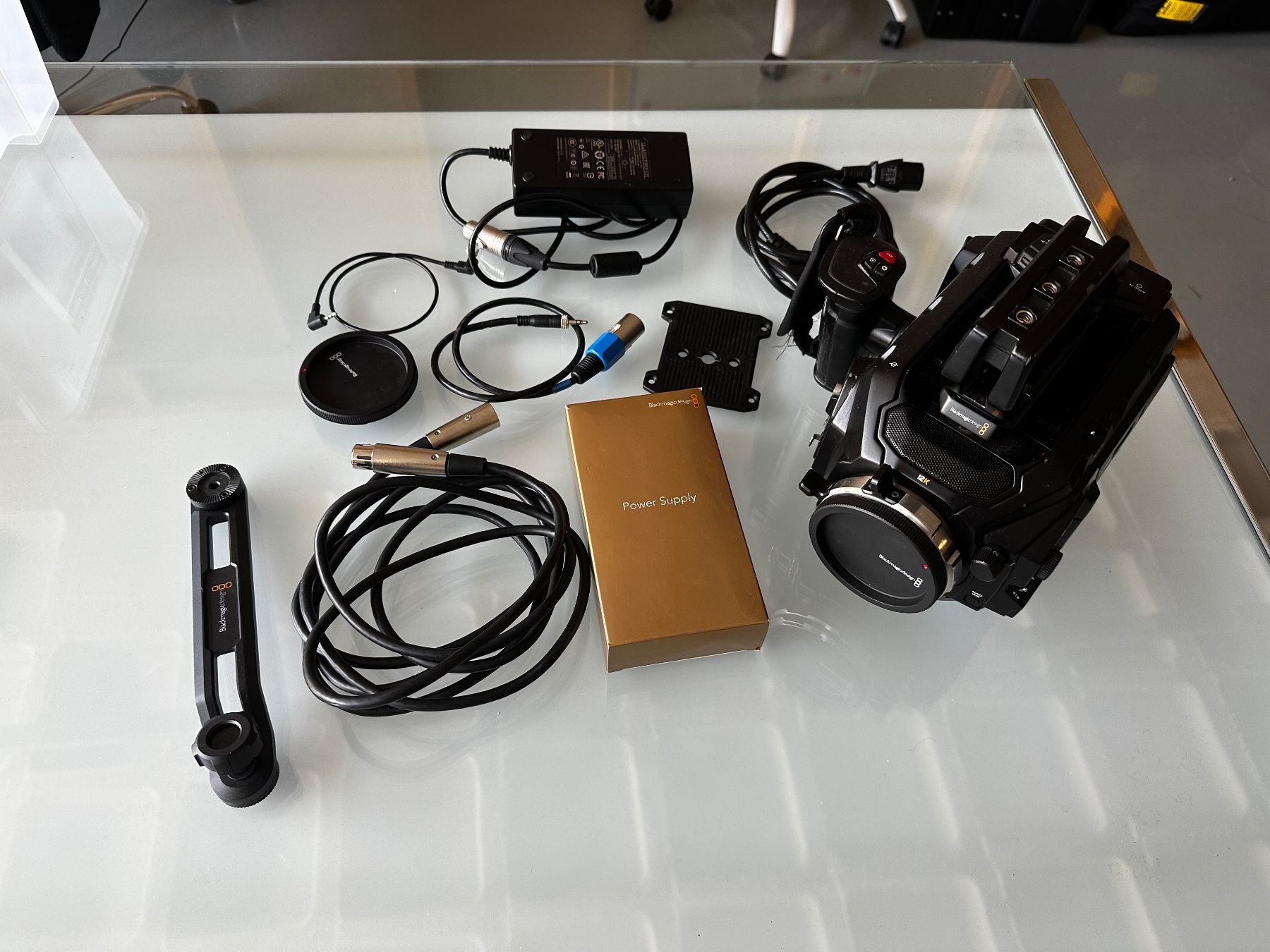 Blackmagic Videocamere: Blackmagic URSA Mini Pro 12K – Usato da Zürich venduto da 4.Avenues 4