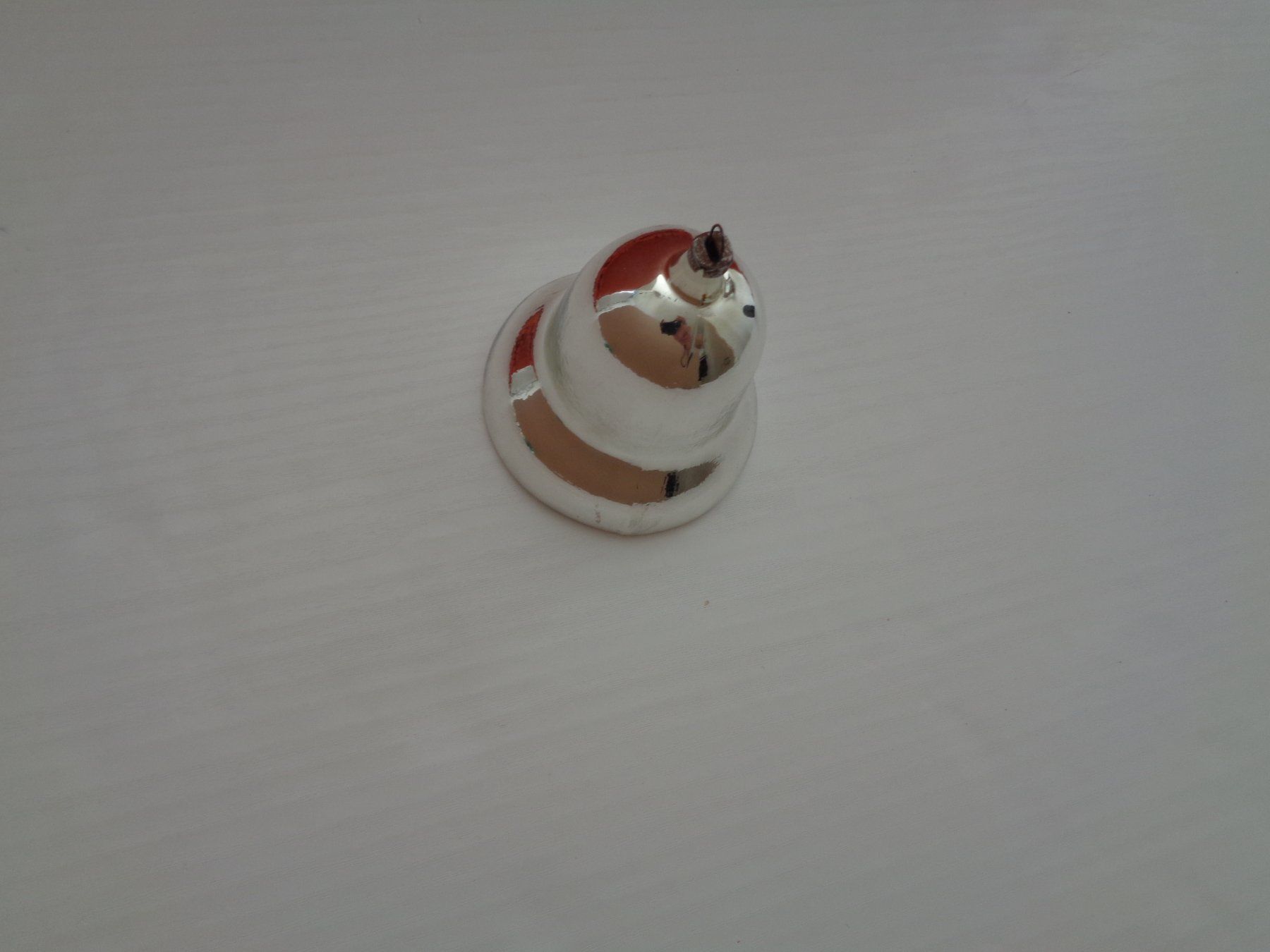 Alle Dekorationen: Alter Christbaumschmuck - grosse Glocke 8 cm. x 7.5 cm. – Gebraucht aus Chur von omonia 1