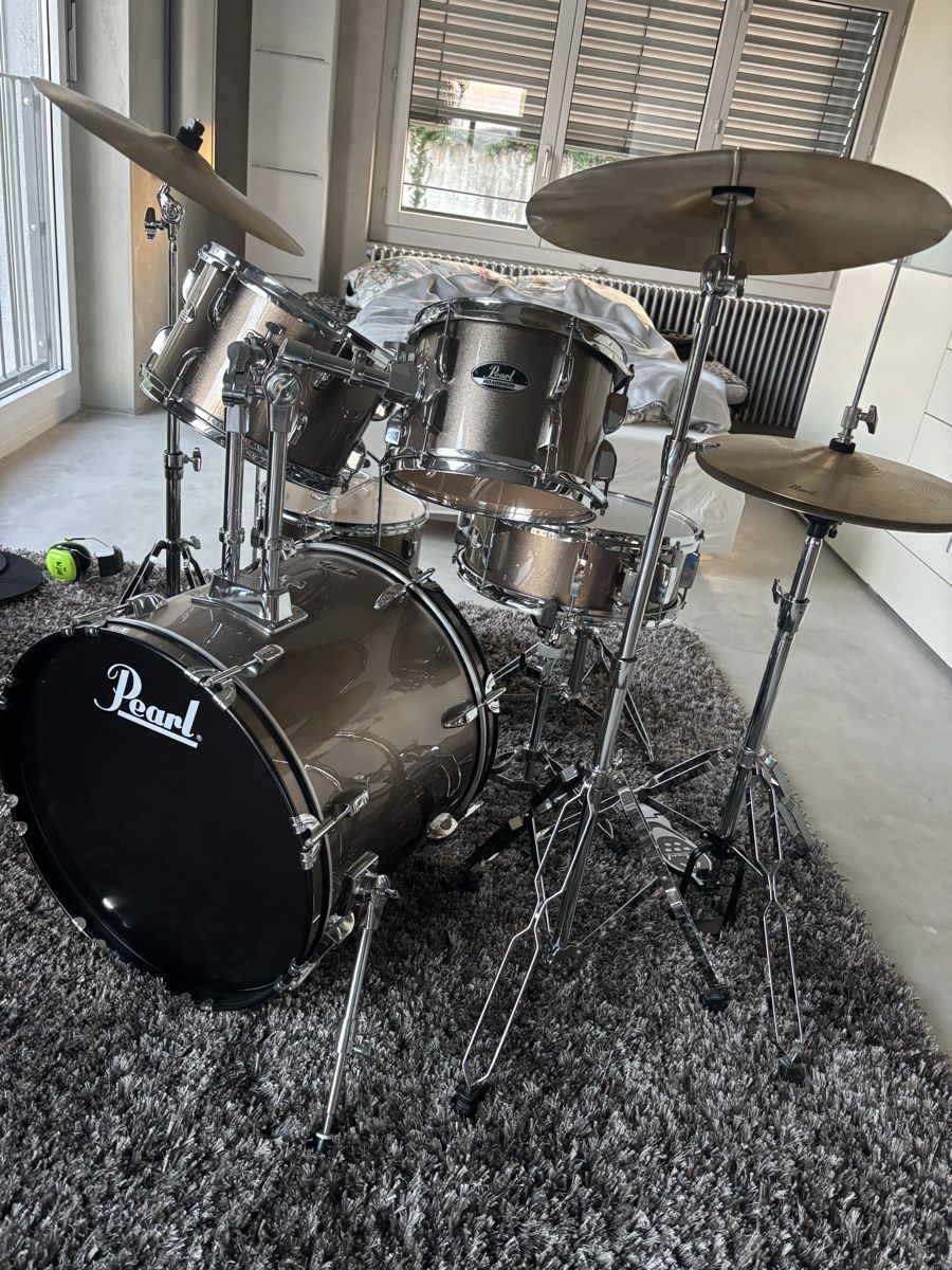 Strumenti musicali: Schlagzeug "Pearl" – Usato da Wädenswil venduto da jamiro_keller 1