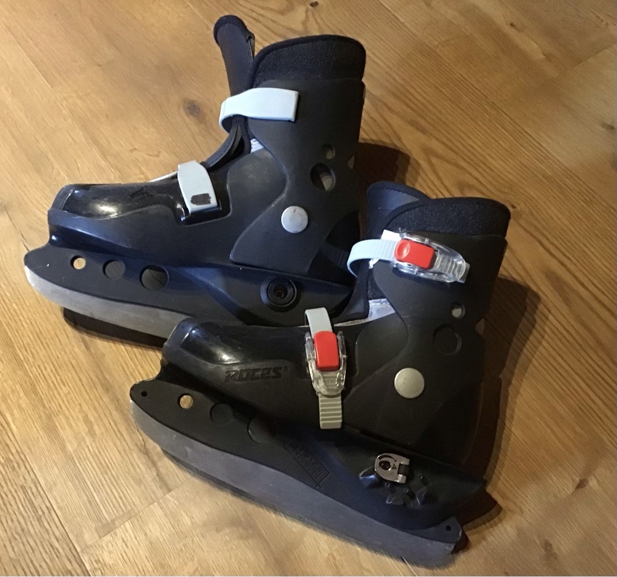 Pattini da ghiaccio: Kinder Schlittschuhe Roces – Usato da Jenaz venduto da bandenhobel17