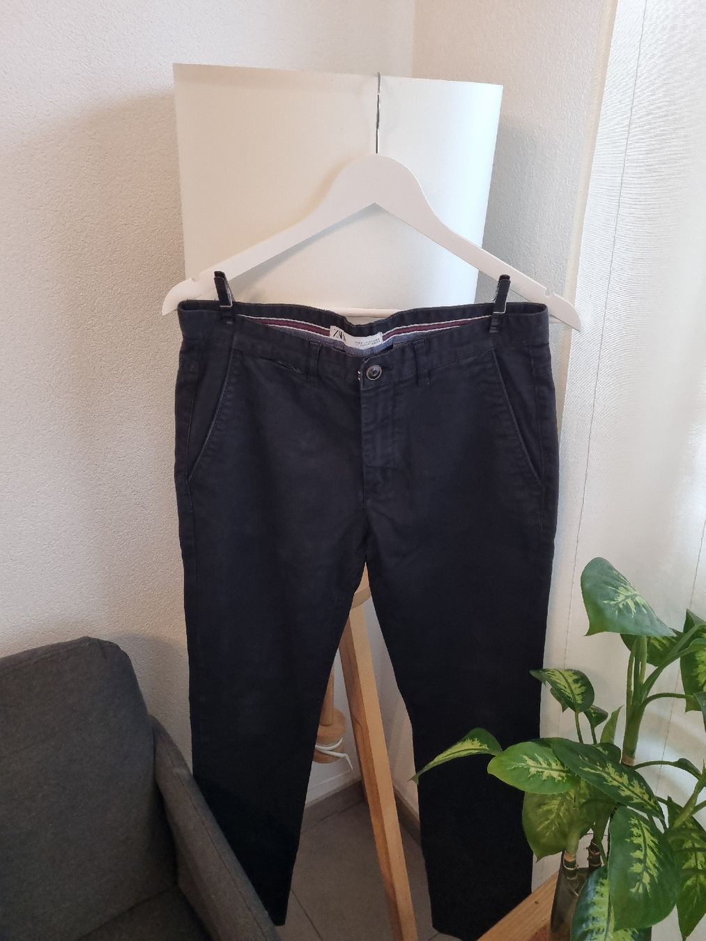 Zara Pantaloni: Zara Men’s Trousers, Size 38 – Nuovo (secondo la descrizione) da Aigle venduto da Smagbrelle18