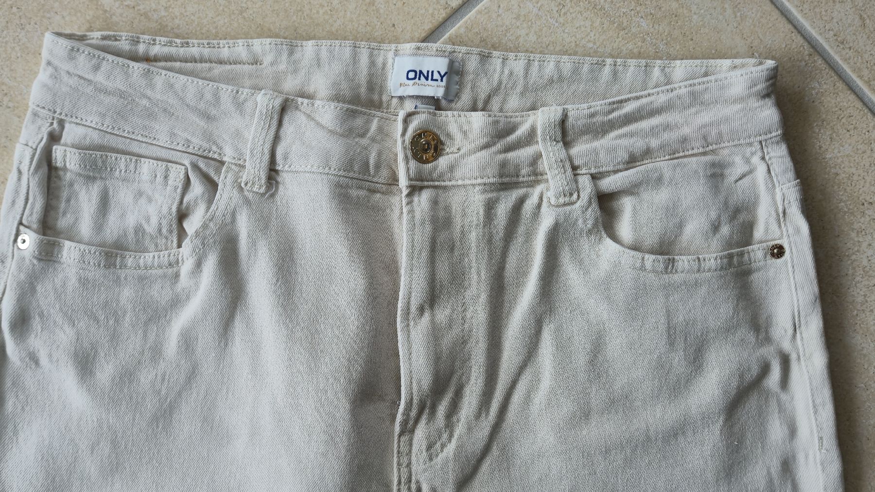 Only Pantaloni: Pantalon Taille 31/30, beige, Only. – Usato da Bussigny venduto da Carugas 1