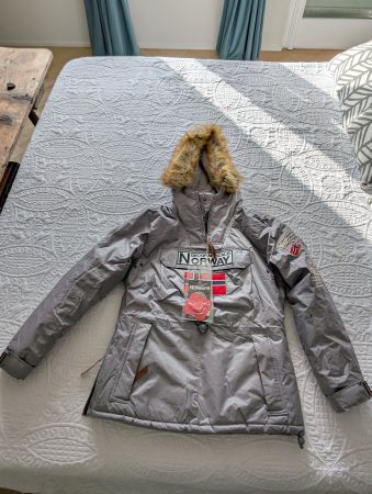 *NEUE* Winterjacke Geographical Norway Gr. S