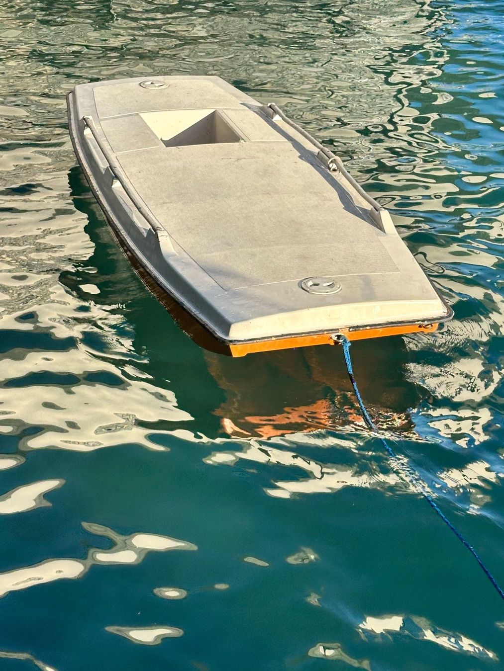 Barche: Klassisches Badeboot/Ruderboot,  weissorange, 3 x 1.15 Meter – Usato da Bern venduto da Popeye1