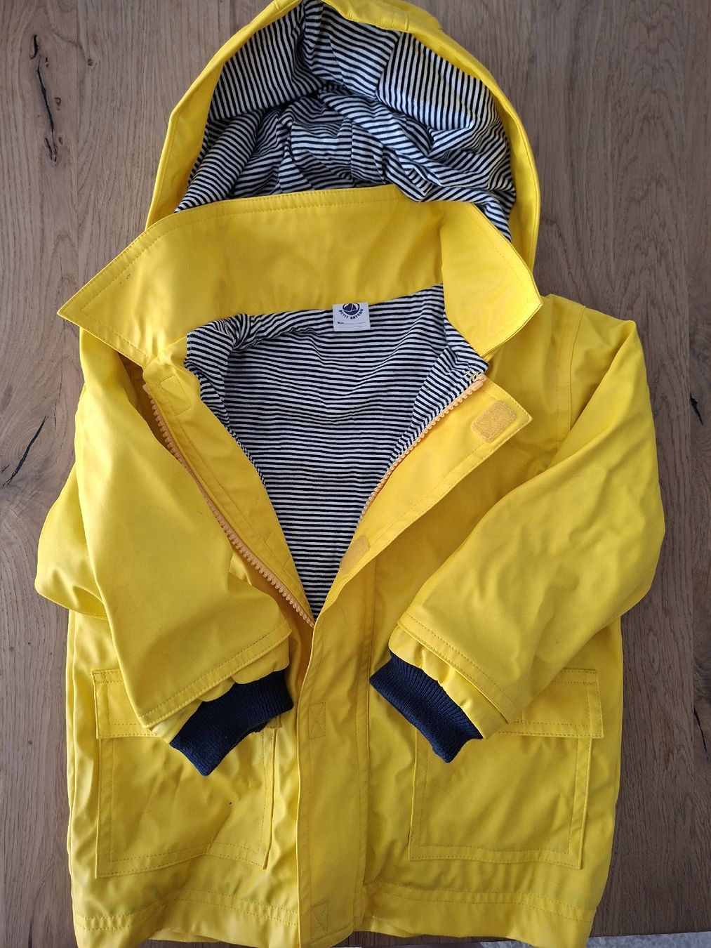 Petit Bateau Jacken & Mäntel: Petit Bateau gelbe Regenjacke 86 – Gebraucht aus Frenkendorf von Sir_marlin