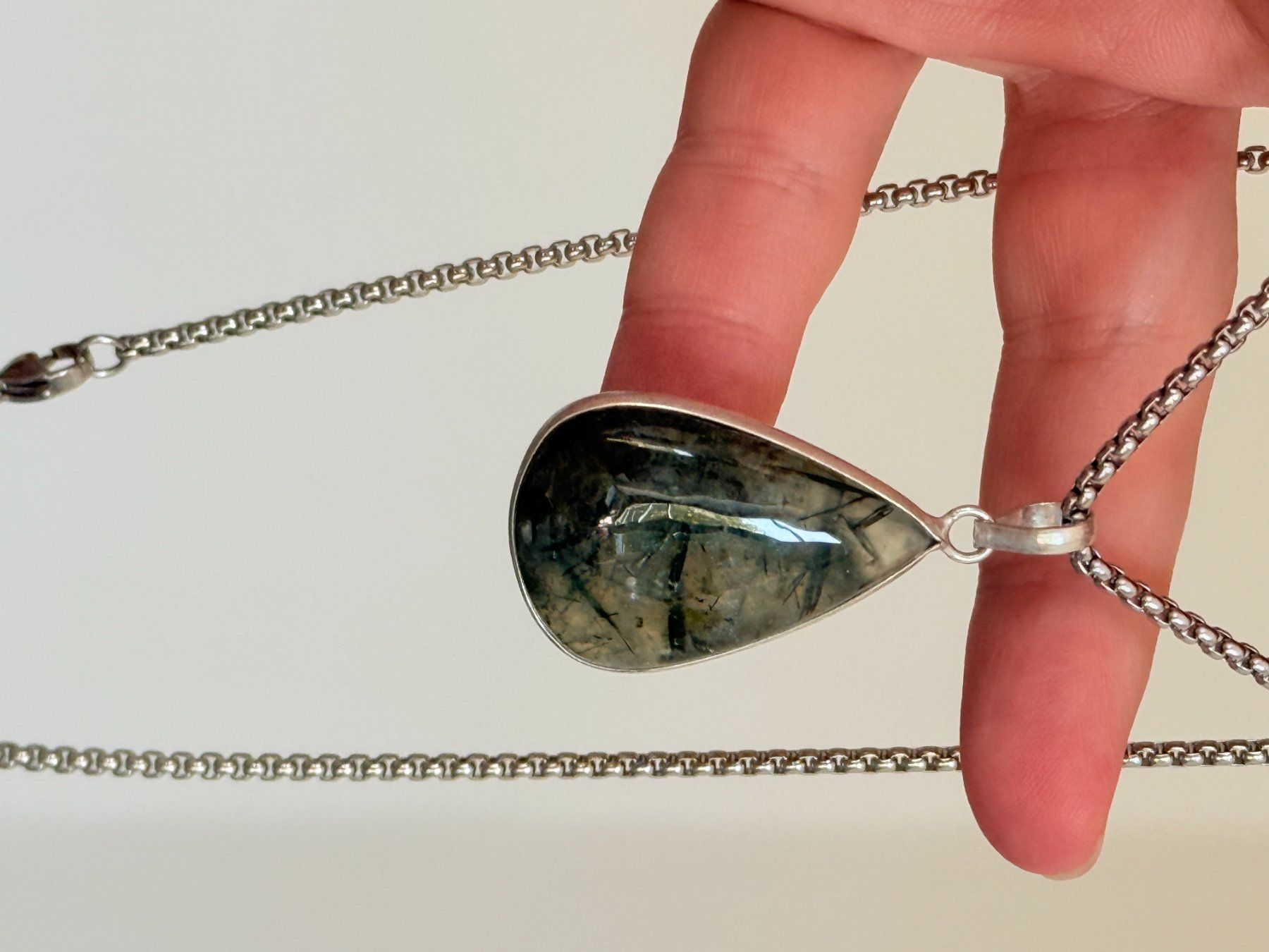 Colliers: Collier avec Labradorite – Neuf avec emballage d'origine à Genève par AWWA 3