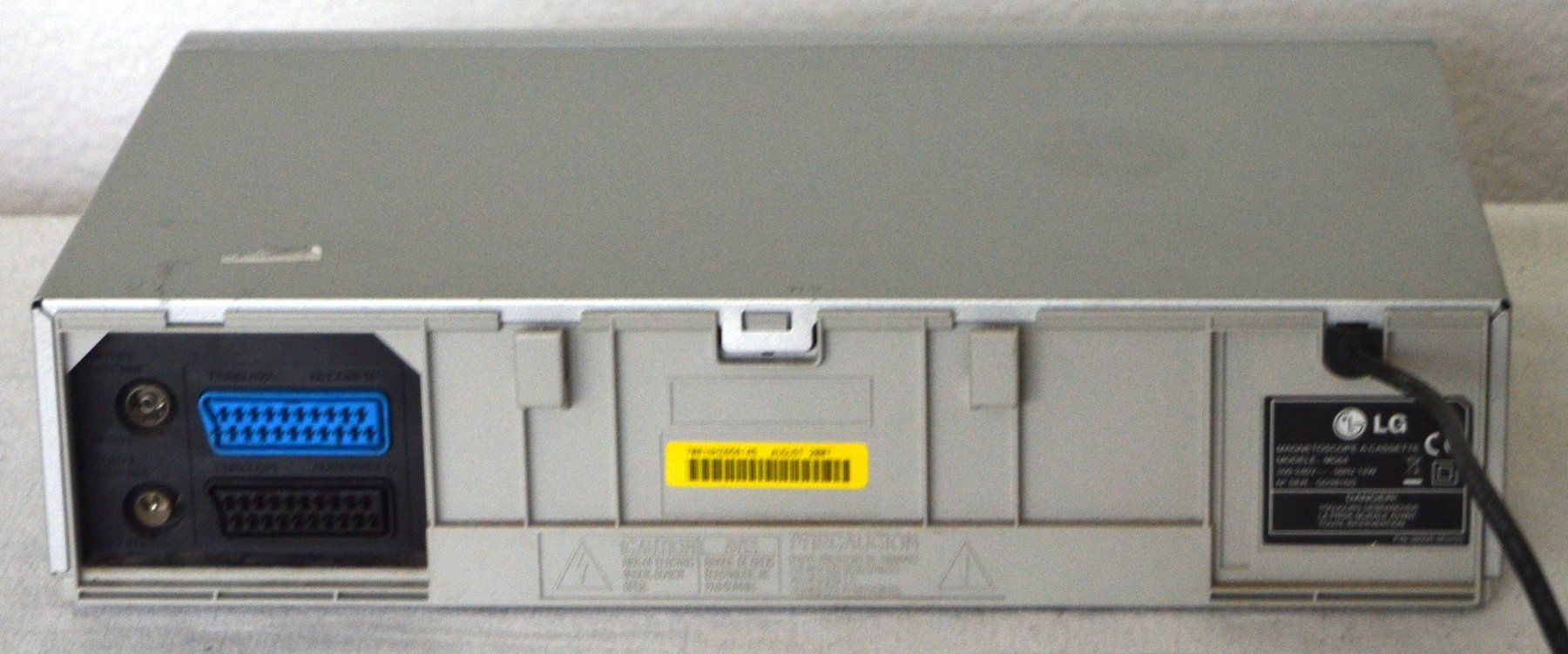 LG Registratori: Videorecorder / magnétoscope VHS LG MG64 – Usato da Collonges venduto da arashee 2