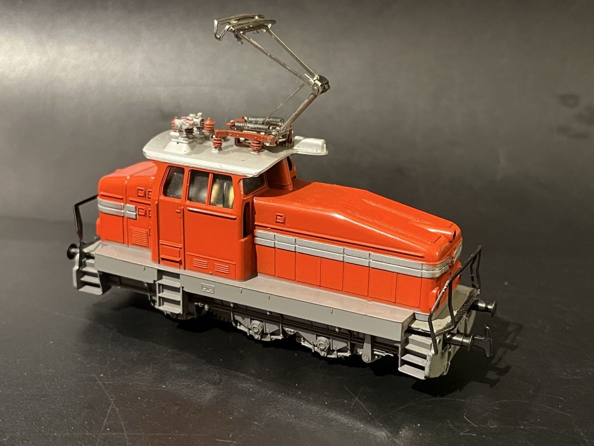 Märklin Modellini di ferrovie: Märklin E-Rangierlokomotive H0 3044 – Usato da Wiesenberg venduto da swissantik