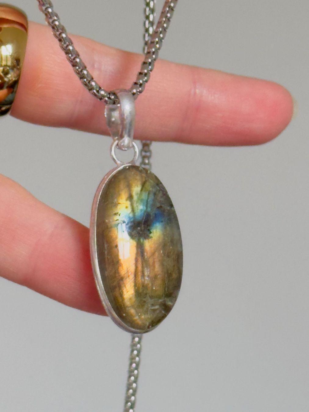 Catenine: Labradorite necklace – Nuovo e nell'imballaggio originale da Genève venduto da AGBERG