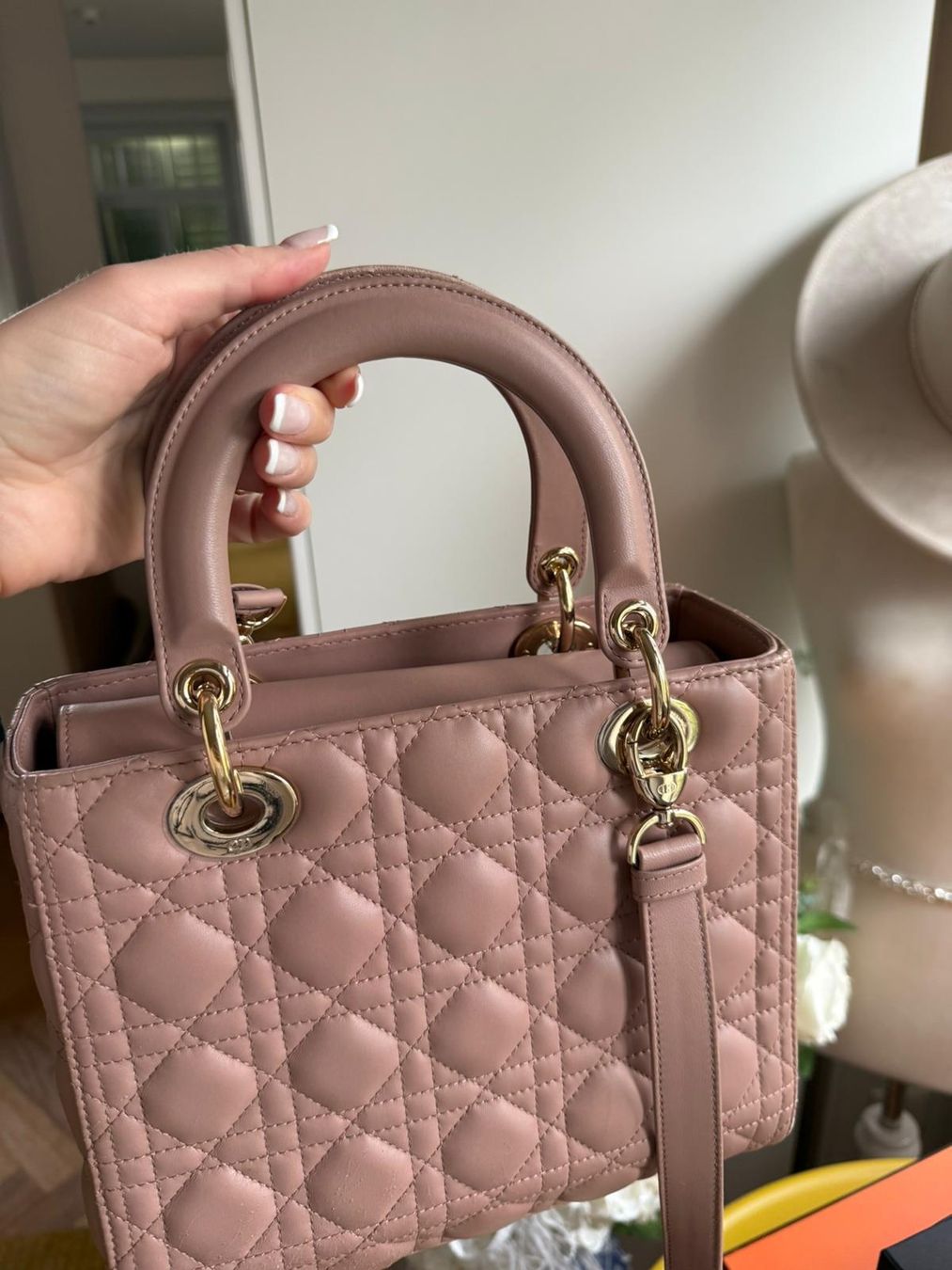 Dior Borse da donna: Dior Lady Dior Medium beige – Usato da Kastanienbaum venduto da swi_8n56 5