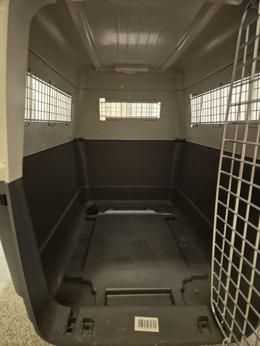 Liege- & Schlafplätze: Hundebox Transportbox Top Zustand! – Neu (gemäss Beschreibung) aus Reichenburg von Benutzer123_ 1