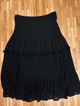 KRISS Plisseerock – Schwarz – Gr. S – Neu