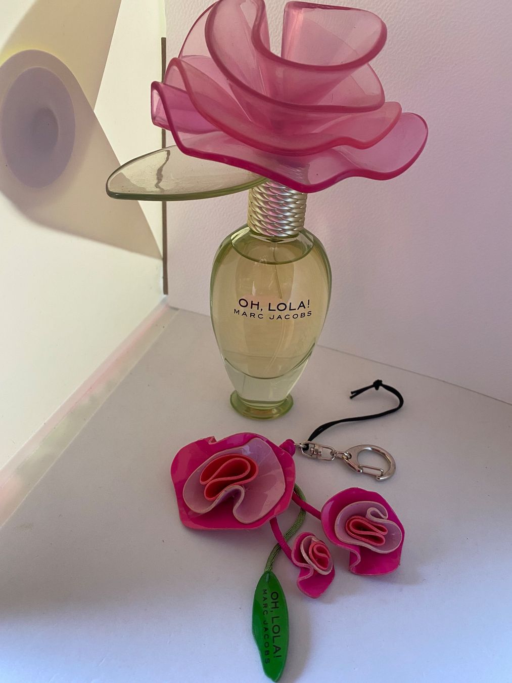 Marc Jacobs Profumi & Eau de Toilette: Oh, Lola ! Marc Jacobs eau de parfum – Nuovo (secondo la descrizione) da Bouveret venduto da wes_7zll