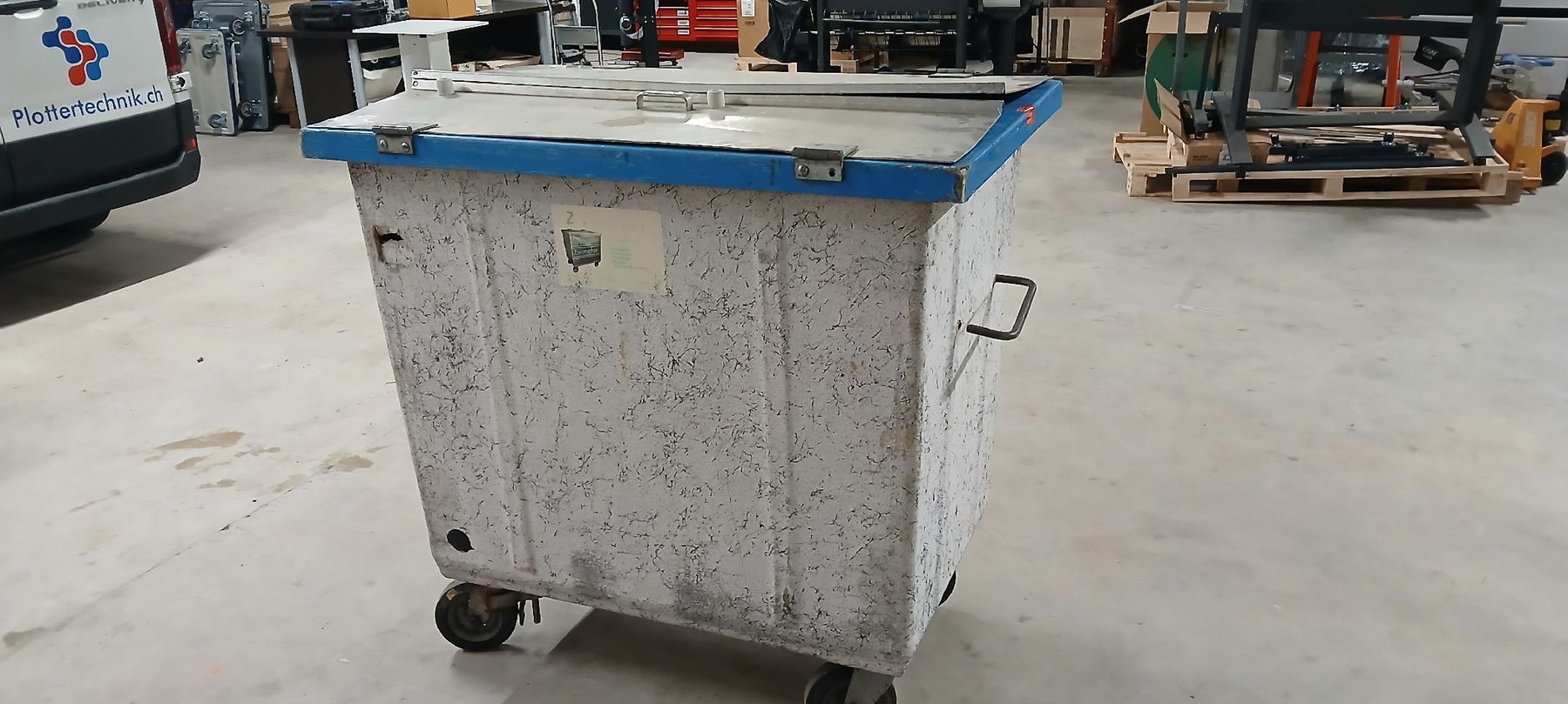Eléments de bureau: Abfallcontainer – D'occasion à Boswil par S.Bieri12 2