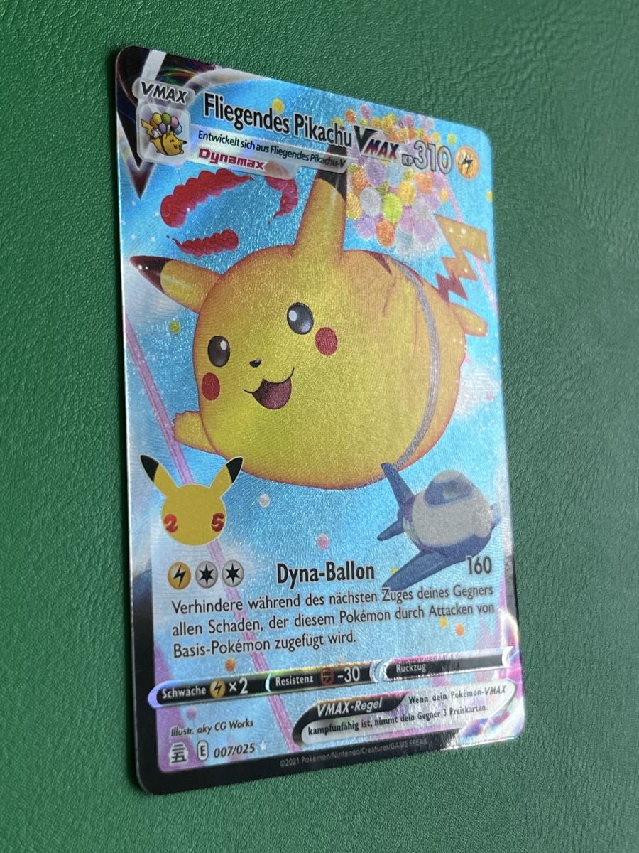 Pokémon Carte collezionabili: Pokemon fliegendes Pikachu VMAX CEL 007 DE Celebrations – Nuovo (secondo la descrizione) da Lommiswil venduto da diti_89 2