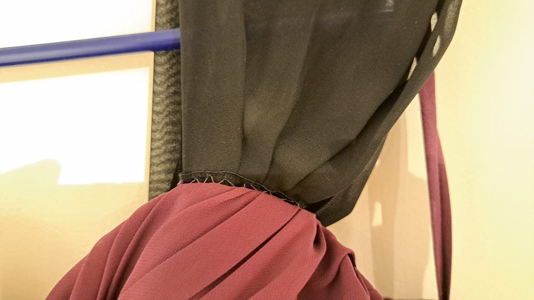 Kleider: Weinrotes Abendkleid – Gebraucht aus Waltenschwil von Catlady 3