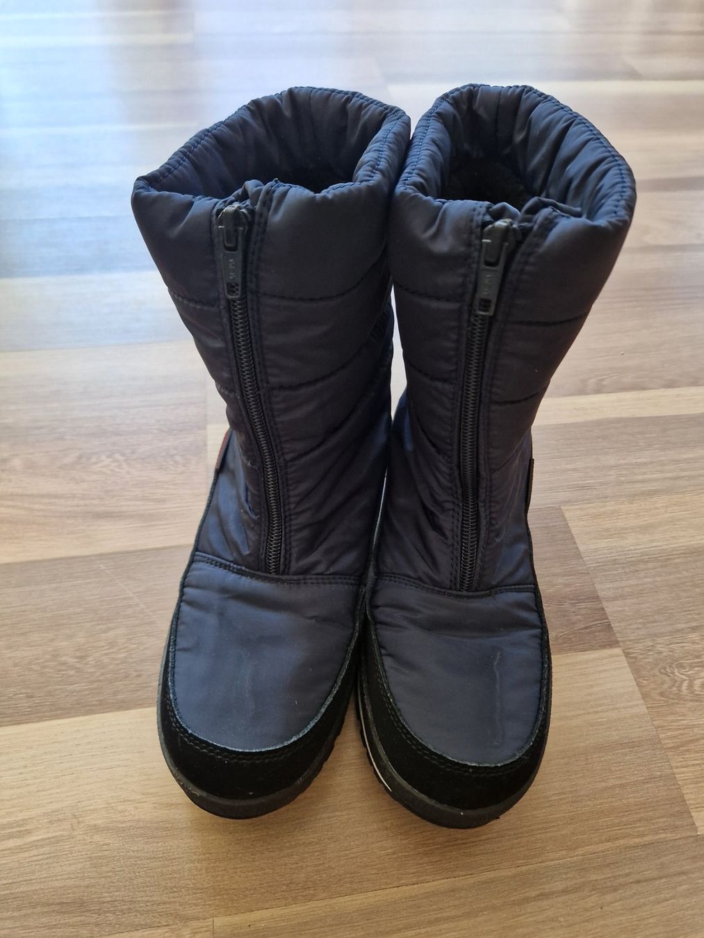 CMP Scarpe per ragazze: Skihandschuhe und Schneestiefel – Usato da Diessenhofen venduto da Lisa2003
