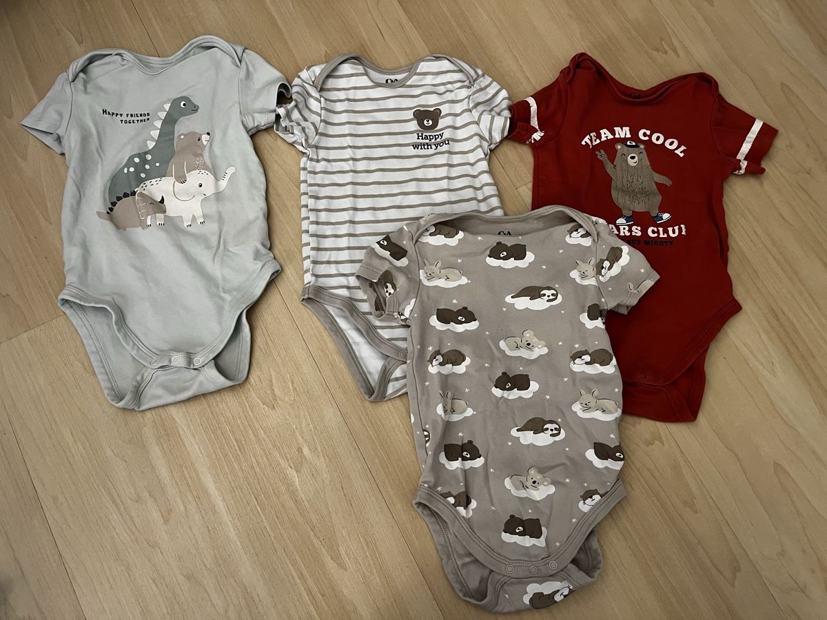 Ensembles coordonnés: Kurzarm Body Grösse 98 C&A – D'occasion à Herznach par Leimsa