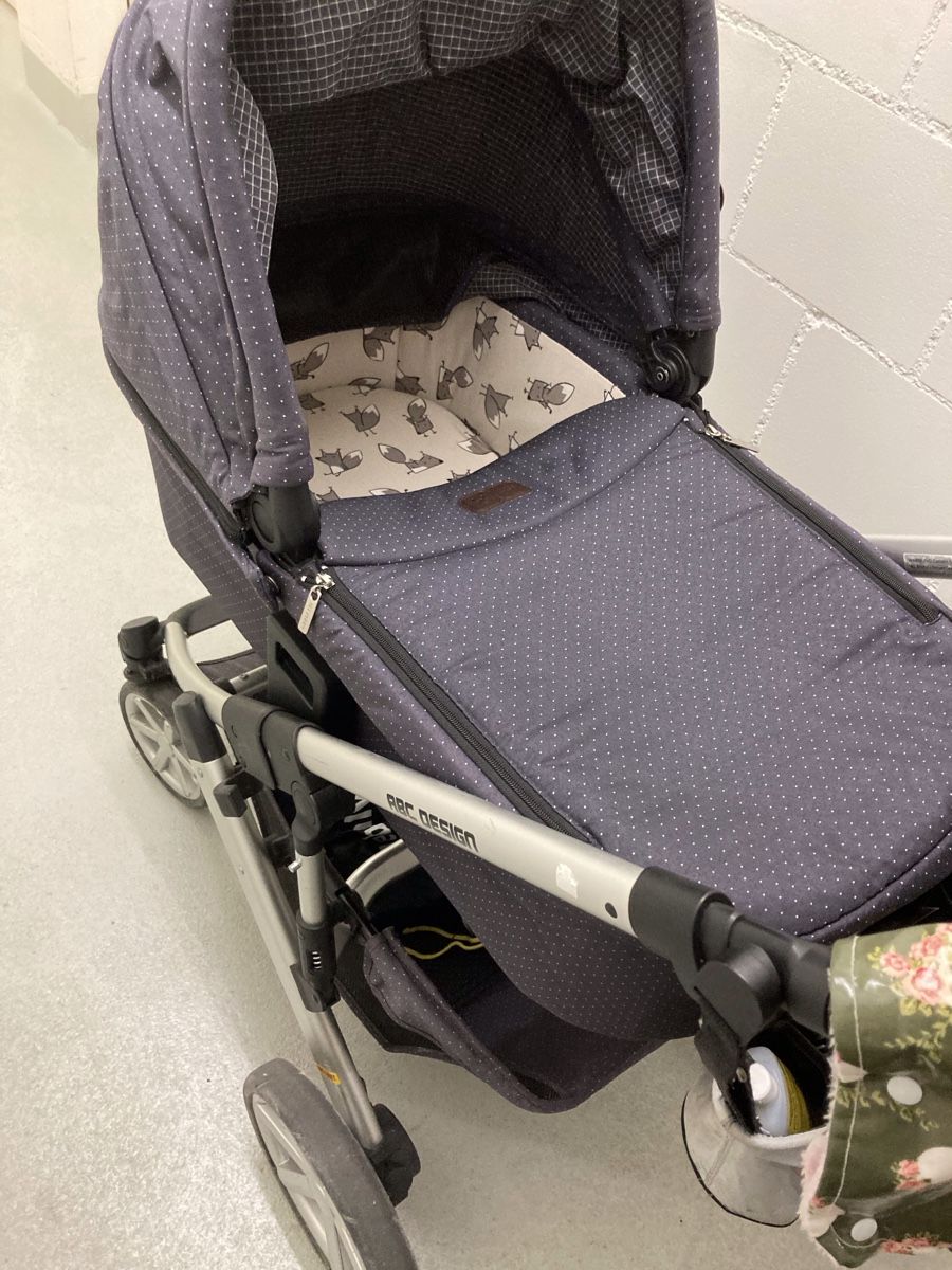 ABC Design Kinderwagen: ABC Kinderwagen – Gebraucht aus Lenzburg von Orzo3 3