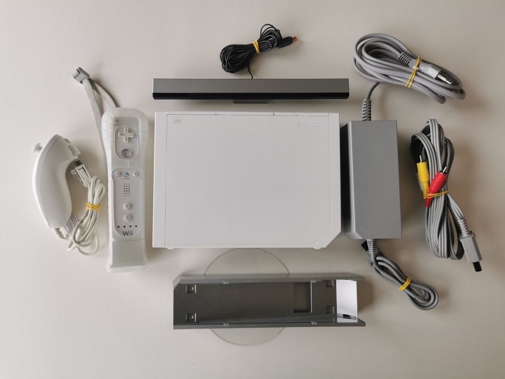 Wii - Konsole inkl. Controller mit MotionPlus Adapter (Gebraucht) in ...