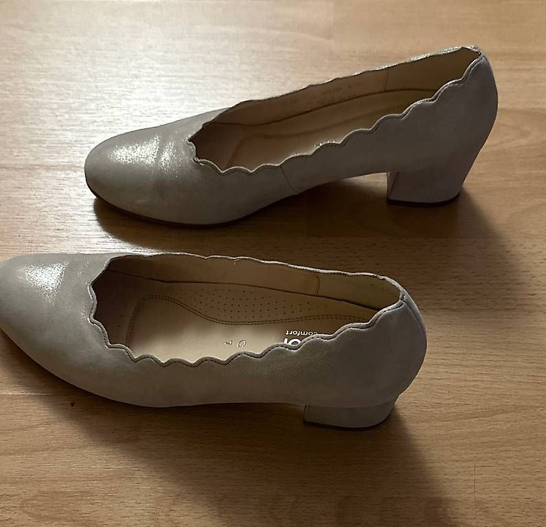 Scarpe da donna: Damen Pumps   – Usato da Walchwil venduto da lau_xp6r 1