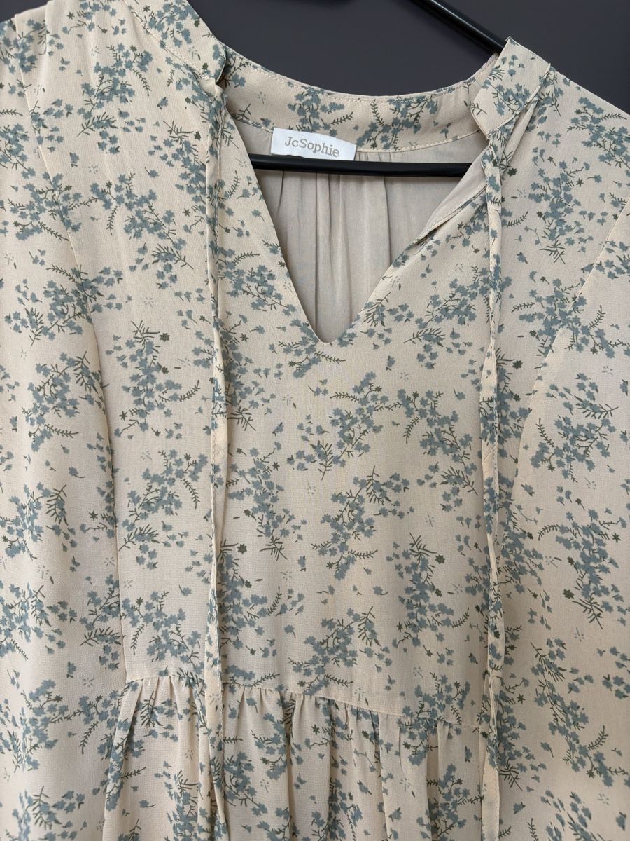 Robes: Sommerliches Blumenkleid – Neuf (Voir description) à Embrach par ale_v5qn 1